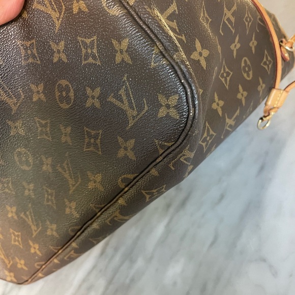 🌿authentic Louis Vuitton neverfull mm tote and pouch. Includes box - Picture 11 of 15